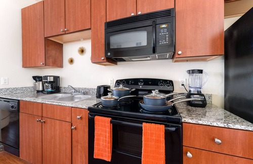 North Burnet Apartment | Luxury condo