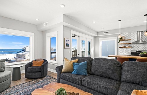 Park Point Condo | Luxury Condo w/Beach Access | Dragestil 717-3
