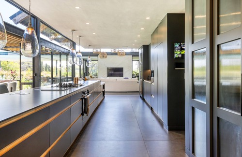 Constantia House | Luxury, contemporary Constantia home