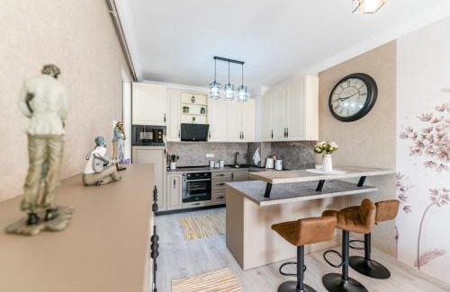 Arad Apartment | Luxury Cozy Apartments at Adora Park