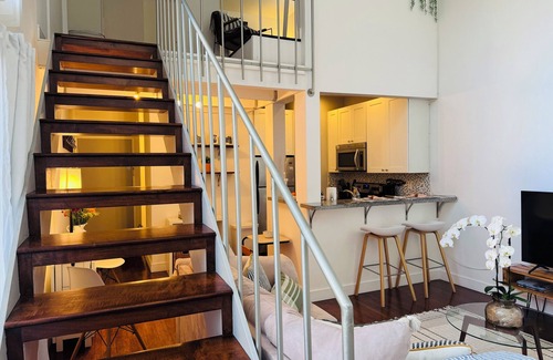 Westwood Apartment | Luxury cozy loft near UCLA , Beverly Hills, Santa Monica ,LAX 30+days stay only