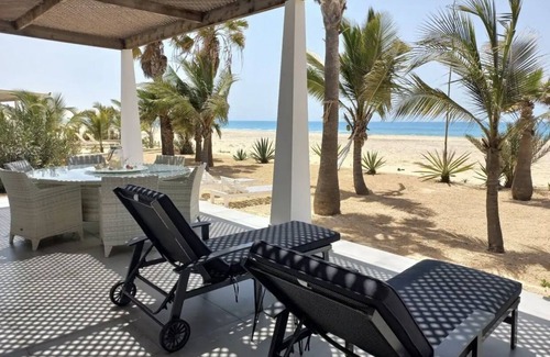 Rabil Villa | Luxury Beachvila Praia D'chaves mit Wohnbereich