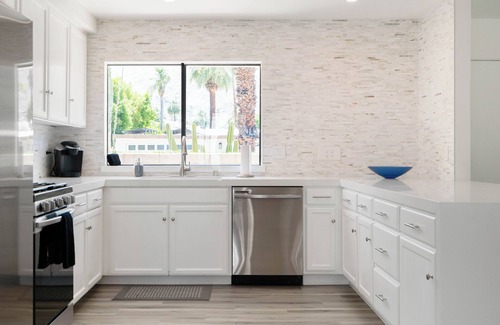 Deepwell Estates Condo | Luxury Deepwell Estate Escape