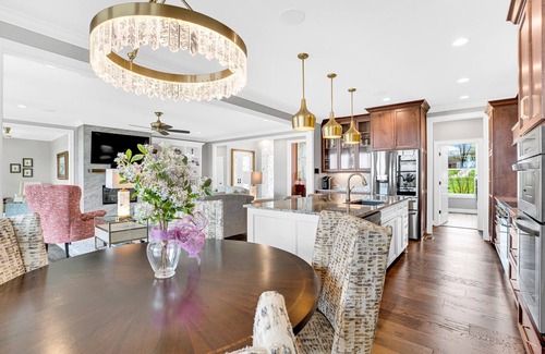 Buechel House | Luxury Derby Rental with Hot Tub! Sleeps 8