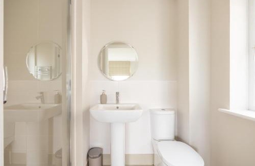 Gifford House | Luxury Detached Home