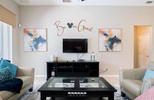 Windsor Hills Villa | Luxury Disney Villa 5BR With Private Pool and Spa (4 Miles from Disney)