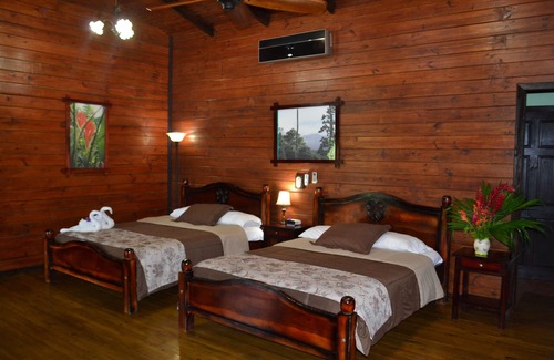 Guayabo Resort | Luxury double Queen Room