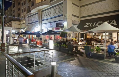 Glenelg Apartment | Luxury, Downstairs Grandview House Apartment. Opposite Colley Reserve & beach.