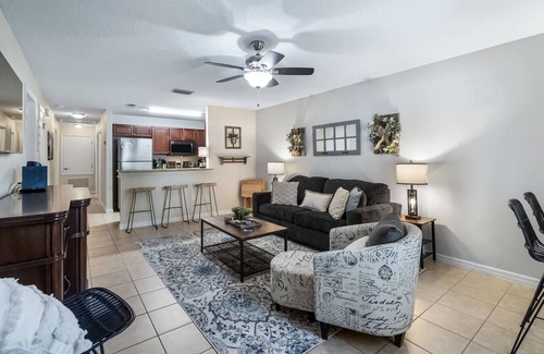 Clermont Apartment | Luxury Downtown Clermont Suite 857