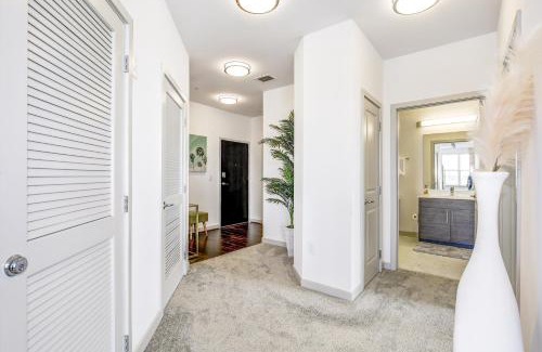 Gaithersburg Apartment | Luxury Downtown Crown Apartment