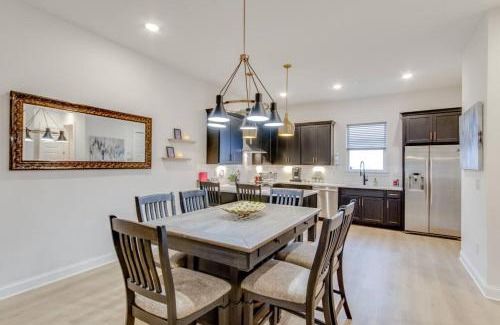 North Nashville House | Luxury Dream Downtown Living Ten Comfy Beds