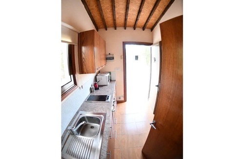 Politiko Villa | Luxury~Dreamy~Private |Rancho Relaxo Sha| Spacious Pool, Tennis Court, Horses.