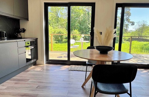 Market Drayton Cabin | Luxury Eco Cabin with River Views