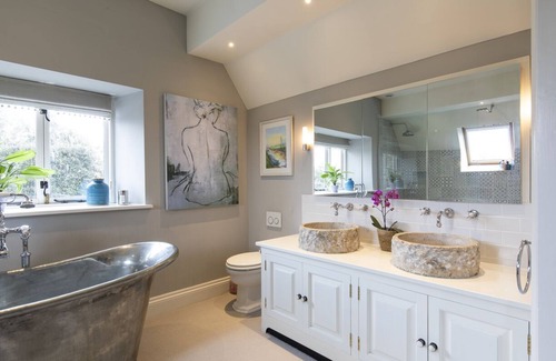 Hankerton House | Luxury English Manor House, edge of Cotswolds, UK