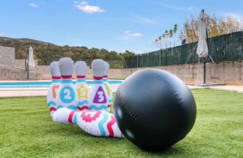 Miraflores de la Sierra Villa | Luxury Stone Villa | Cine for kids | Bbq | Views