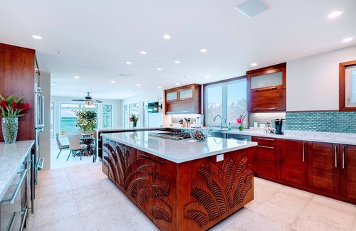 Waimanalo Beach House | Luxury Estate~Spectacular Location~Heated Pool~Private Beach Access!