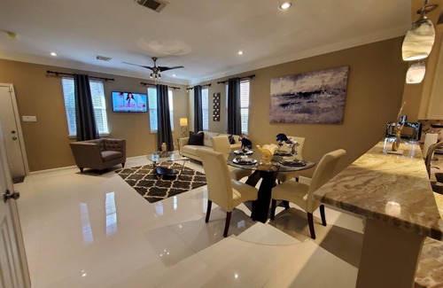 Clear Lake Shores House | LUXURY EXECUTIVE TOWNHOUSE - HoustonKemah Area