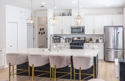 Windermere House | Luxury Family Escape ● Library ●Near Disney