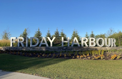 Innisfil Condo | Luxury Family Friendly 2 Bedroom Condo at Friday Harbour