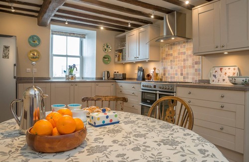 Cwmtirmynach Cottage | Luxury Farmhouse in Mountain Location | Cwmain