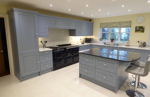 Munslow House | Luxury Farmhouse with Hot Tub, sleeps up to 20 people