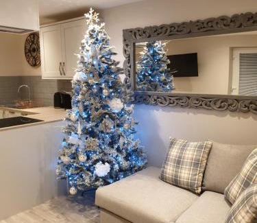 Stanley Apartment | Luxury five star cottage one
