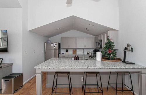 Old City Apartment | Luxury Flat On Jackson Walk to Food & Drinks