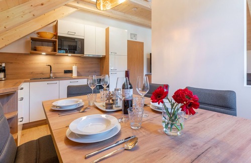 Donnersbachwald Apartment | Luxury flat with shared sauna