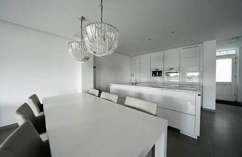 Uitdam House | Luxury flat with 3 bedrooms, 3 bathrooms and glass veranda