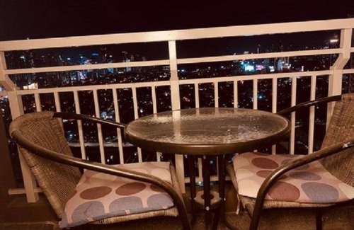 Kapitolyo Condo | Luxury Flat with Private Balcony