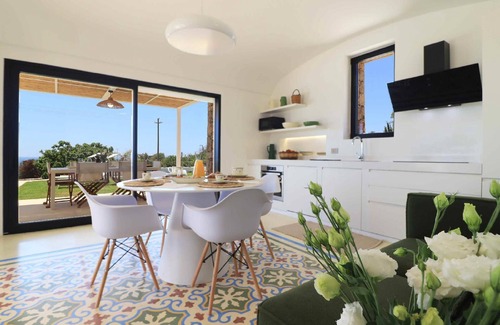 Marina San Gregorio House | Luxury Ginevra - Two Bedroom House, Sleeps 4
