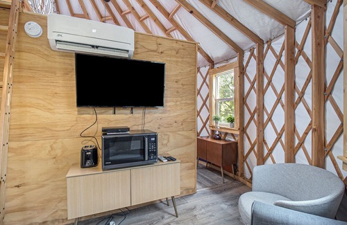 Sears Cabin | Luxury Glamping Yurt with Loft, Wood-Fired Hot Tub