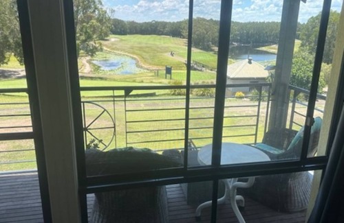 Salamander Bay Apartment | Luxury Golf Course Townhouse, direct golf course frontage-FREE NIGHTS