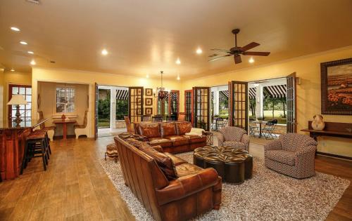 Horseshoe Bay West House | Luxury Golf Course Private Retreat with Heated Swimming Pool