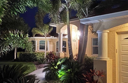 Pine Valley House | Luxury Golf Retreat, 3 Master Suites, Private Pool Rotonda West