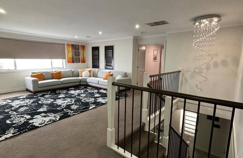 Greenvale House | Luxury Green, comfort living for your holiday.nn