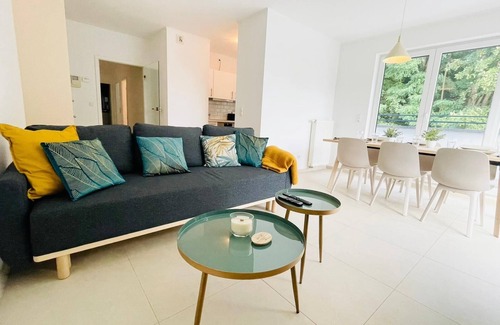 Kirchberg Apartment | Luxury Green Penthouse Terrace & Parking