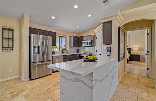 Lake Havasu City House | Luxury Havasu Private Pool & Outdoor Bar/TV, boat parking