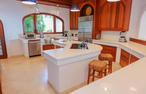 Estate Pastory Villa | Luxury Hillside Ocean View Villa