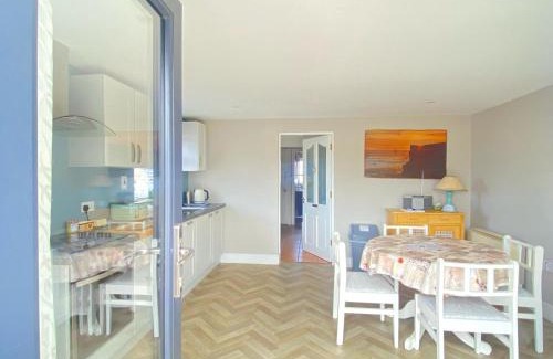 Banna Apartment | Luxury holiday rental with sea views on the Wild Atlantic Way