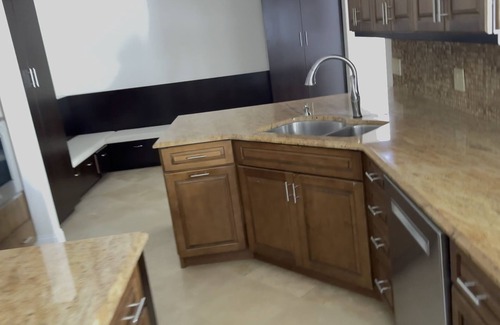 Bay Hill House | Luxury Home in Bay Hill @ Arnold Palmer/5 Minutes to Universal Studios