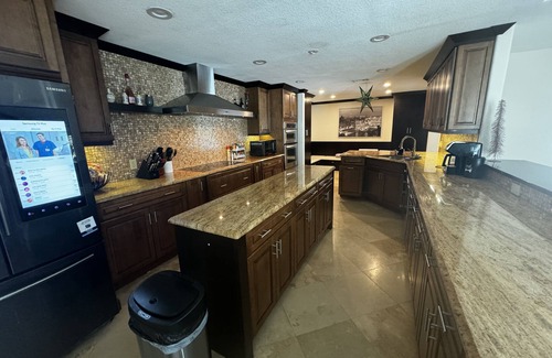 Bay Hill House | Luxury Home in Bay Hill @ Arnold Palmer/5 Minutes to Universal Studios