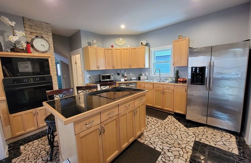 Whittier House | Luxury home in Uptown