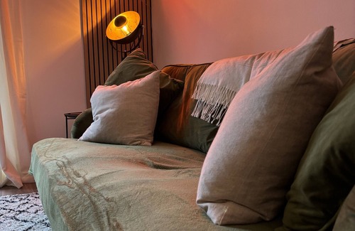 Cleethorpes House | Luxury Hot Tub 1 King Bed 1 Single Bed Private Parking 90sec walk to the beach
