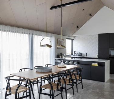 Reykholt Villa | Luxury house, Golden Circle getaway - Private hot tub and sauna