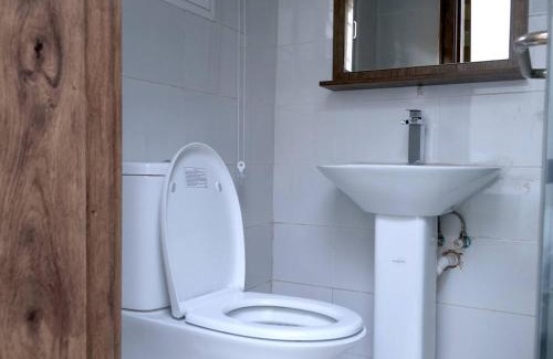 Abuja House | Luxury House - Sleeps 8 & Free Parking