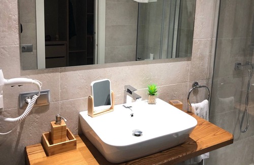 Las Mestas Apartment | Luxury II Mestas Apartment