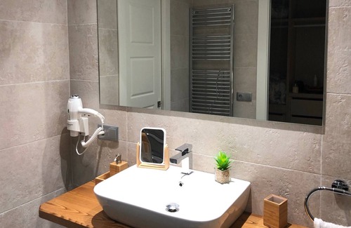 Las Mestas Apartment | Luxury II Mestas Apartment