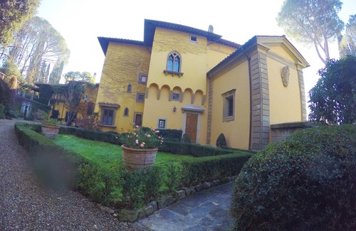 Florence Apartment | Luxury: in historical villa in the hills around Florence
