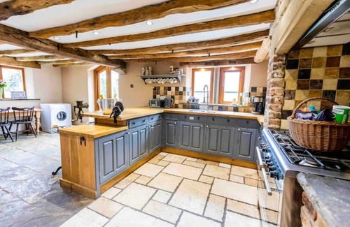 Darton House | Luxury in Yorkshire, hot tub, cannon hall, YSP